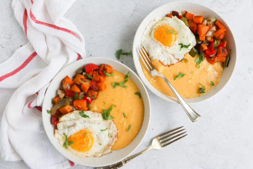 grits breakfast bowl